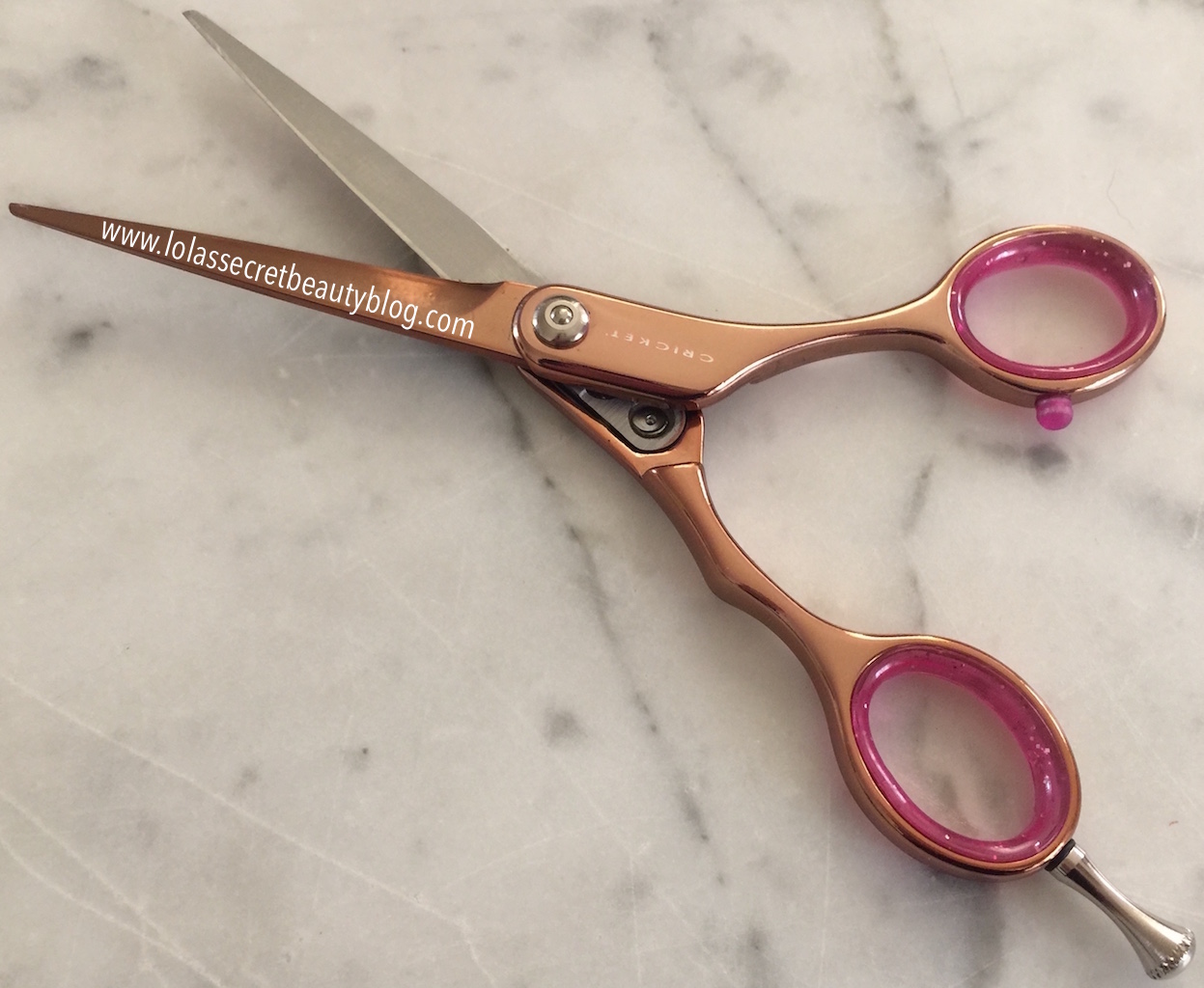 Lola S Secret Beauty Blog Do You Trim Your Tresses Between Salon