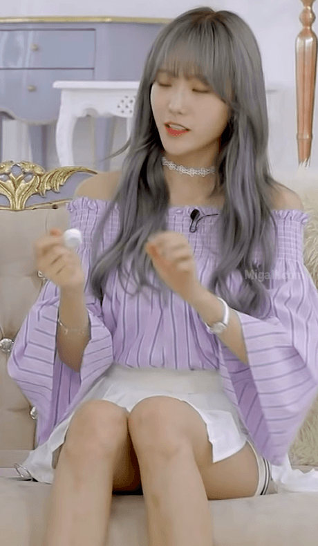 오프숄더 입고 비주얼 터진 우주소녀 루다