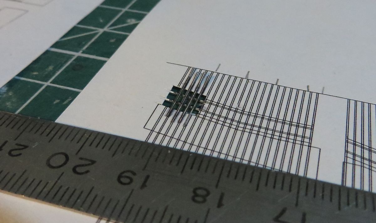 Dreischichtplatte Altholz Schmiedeeisen Zaun Antik