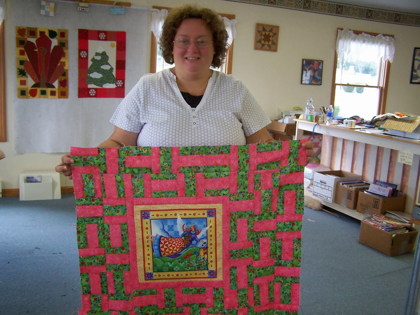 Glady's Gab on Quilts and Quotes QBee Day and Some New Projects