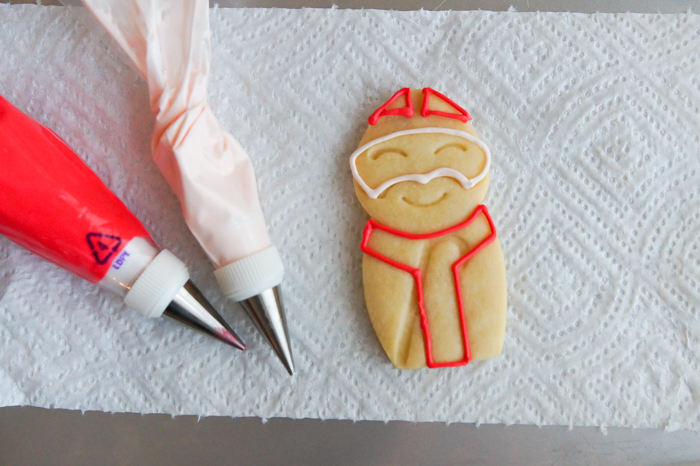 how to make St. Nicholas' Day Decorated Cookies ♥ bakeat350.net