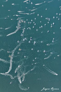 Photo aérienne du départ des 18 heures d'Arcachon