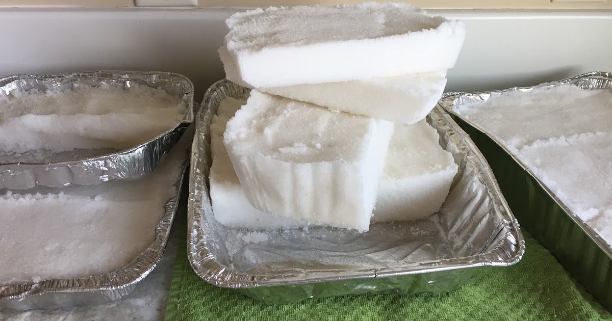 Heather's Honeybees: Easy Sugar Bricks for Honey bees