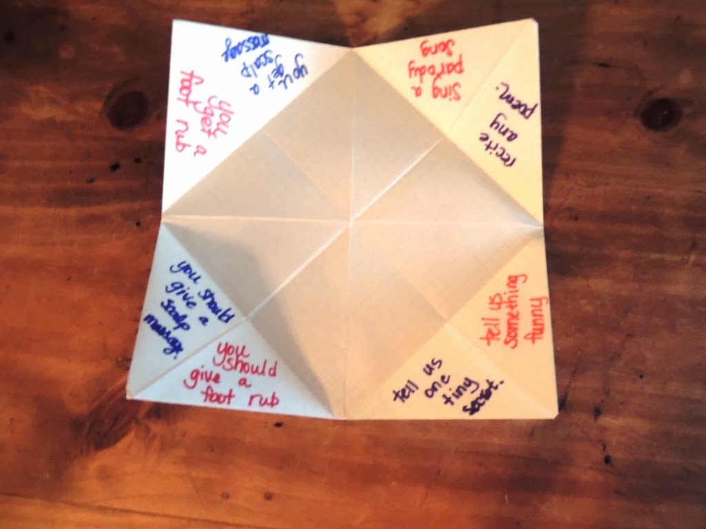 the-not-always-lazy-w-folded-paper-fortune-teller-an-easy-peasy