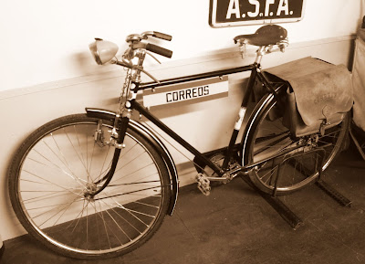museo-del-ferrocarril-Madrid Antigua bicicleta de Correos. Museo del Ferrocarril