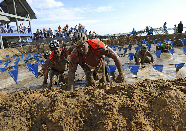 News Hump Muddy Buddy Race
