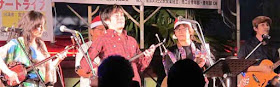 live band, Miyazawa Kazufumi, singer, Santa helpers