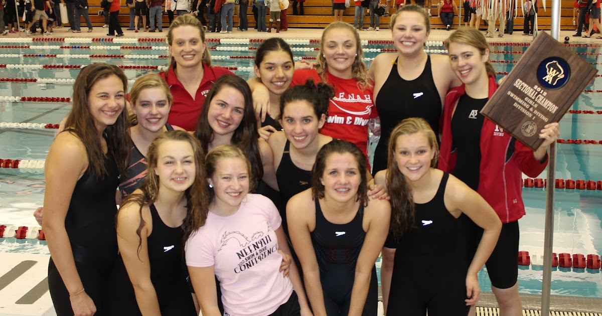 NHS Rocket Swimming and Diving Team Sectional Champions!