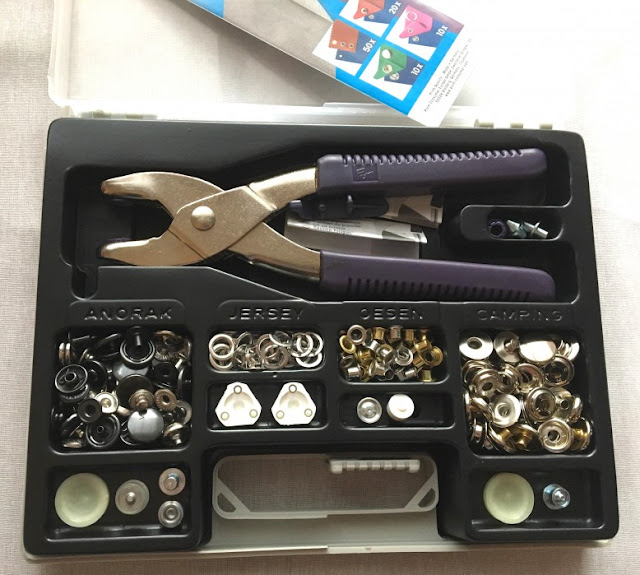 https://www.minervacrafts.com/blog/product-reviews/prym-vario-pliers-set-review-by-emma