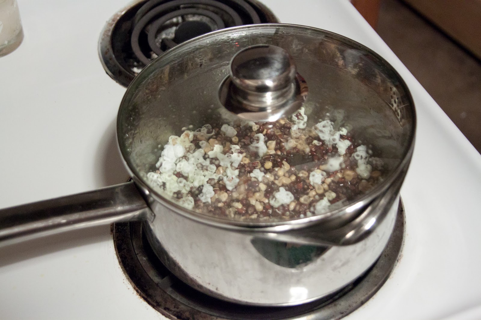 Wiz man'll never fit you like the wiz kid did How to make popcorn on the stove top. (for Heidi)