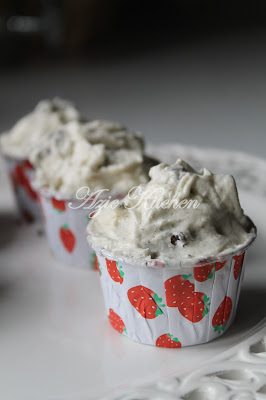 Cupcake Oreo Dengan Whipped Cream Frosting