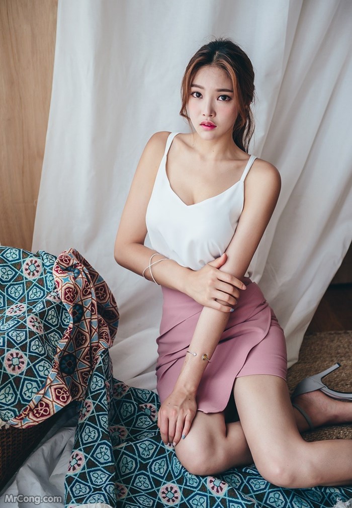 Beautiful Park Jung Yoon in fashion photoshoot in June 2017 (496 photos)