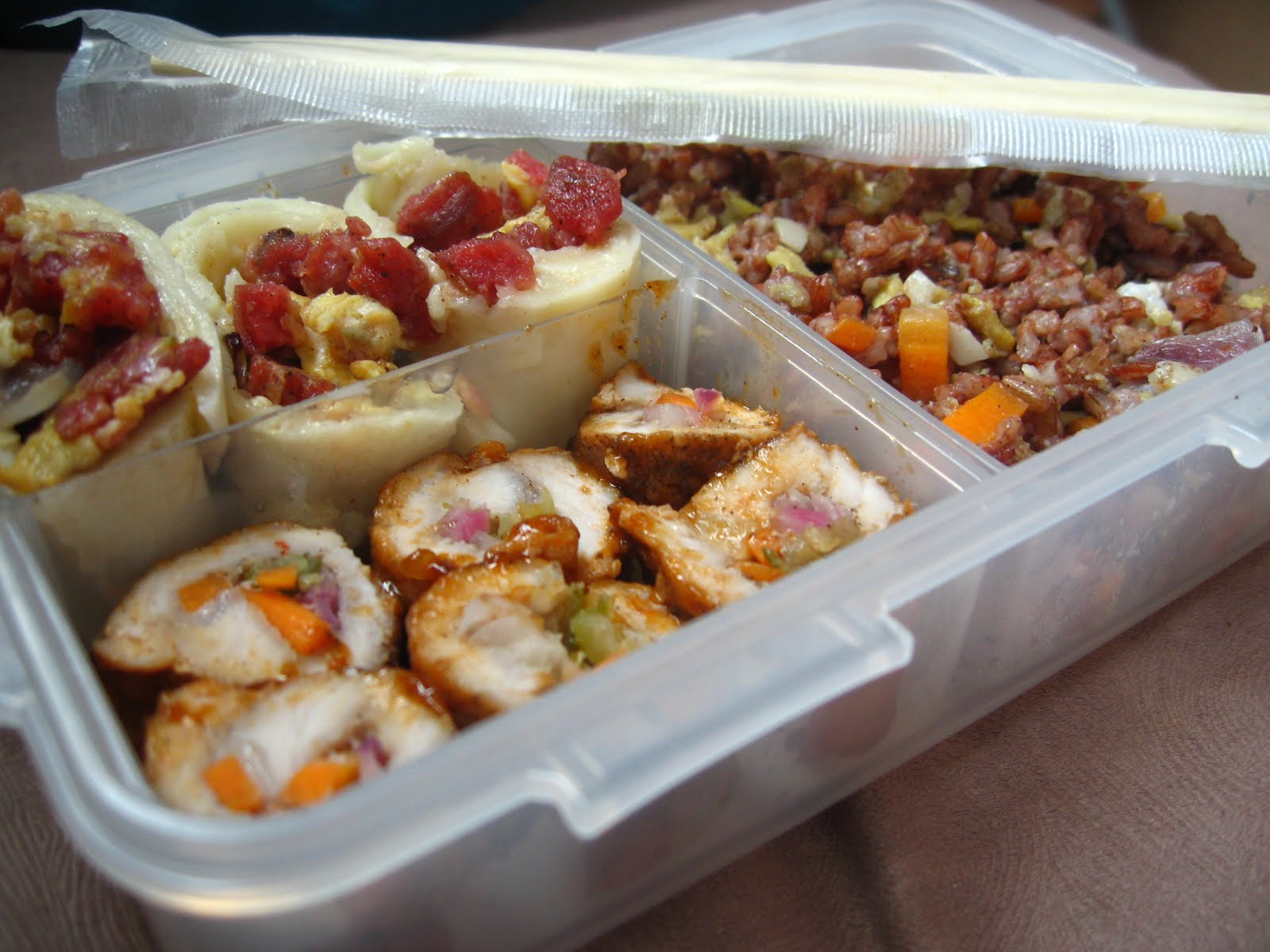 The Busy Bums: Cara's Lunch: Filipino Bento Box