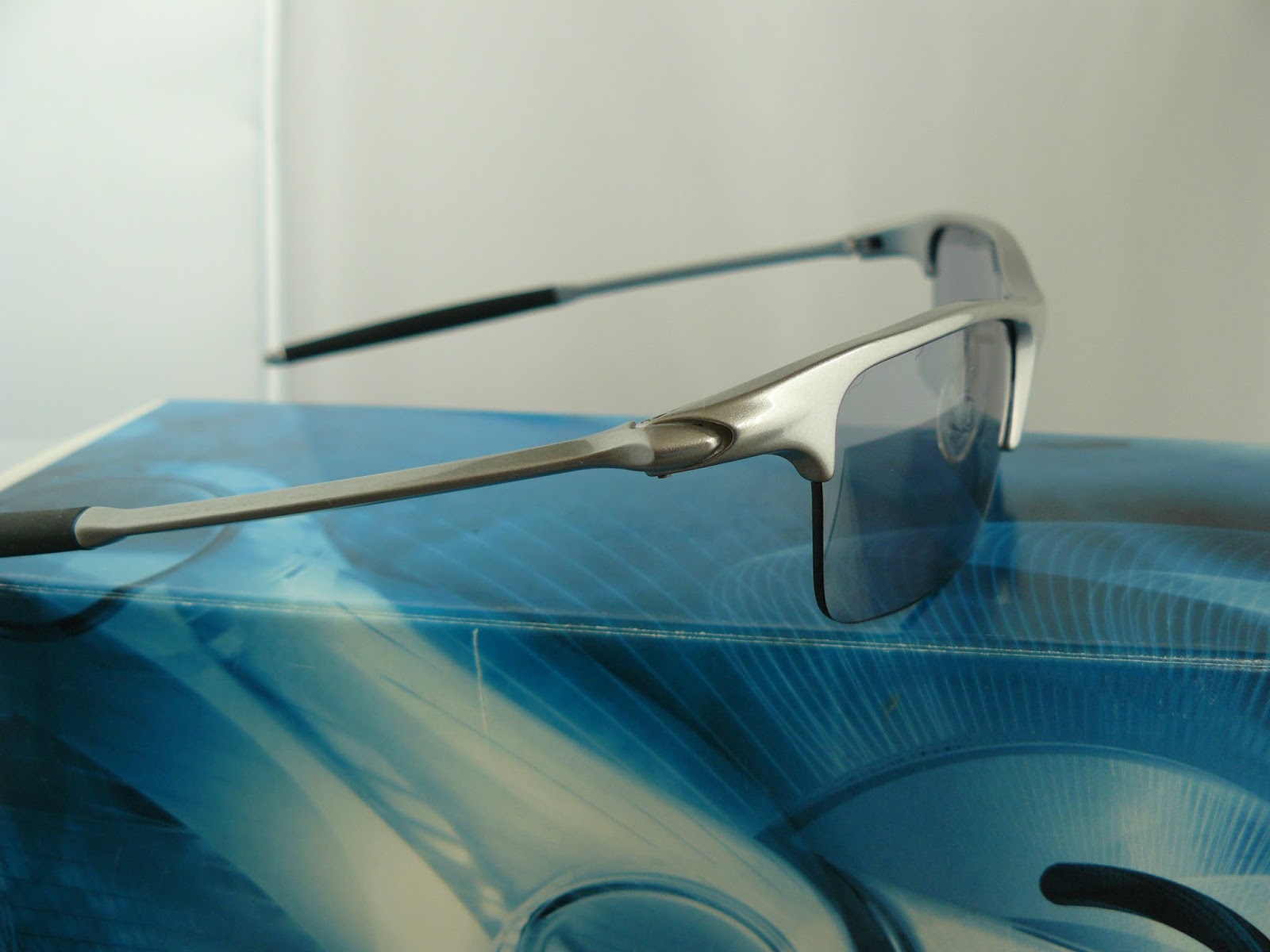 Oakley-for-sale: Oakley Razrwire