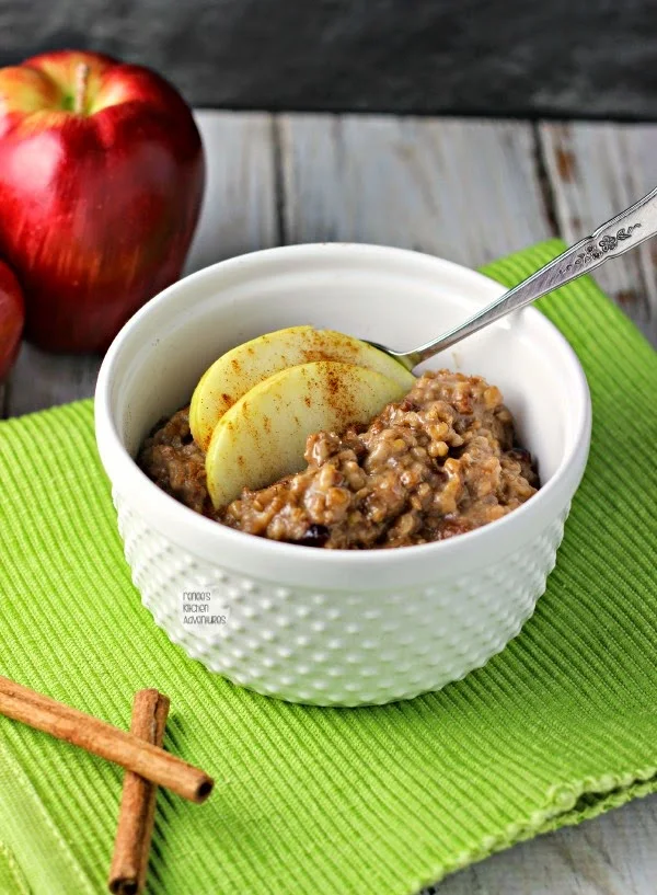 Slow Cooker Apple Cranberry Steel Cut Oats: Renee's Kitchen Adventures  #MyOatsCreation #spon @Quaker 