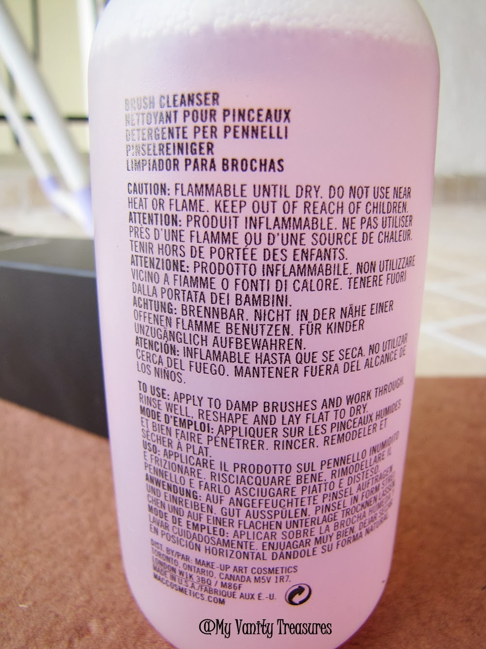 Spot Clean Your Makeup Brushes With MAC Brush Cleanser Review and Demo