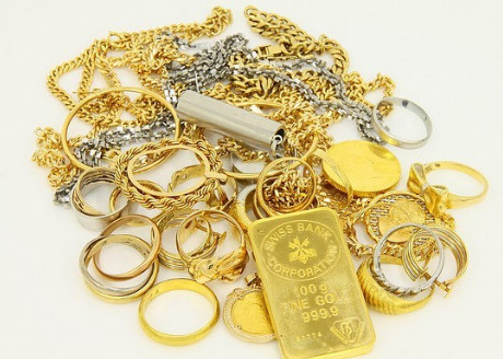 99 Arti Mimpi Emas Dicuri Orang Kalung Gelang Cincin Arti Mimpi Elang Emas