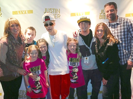 Justin Bieber: ALL PHOTOS: Justin Bieber Meet and Greet with Beliebers