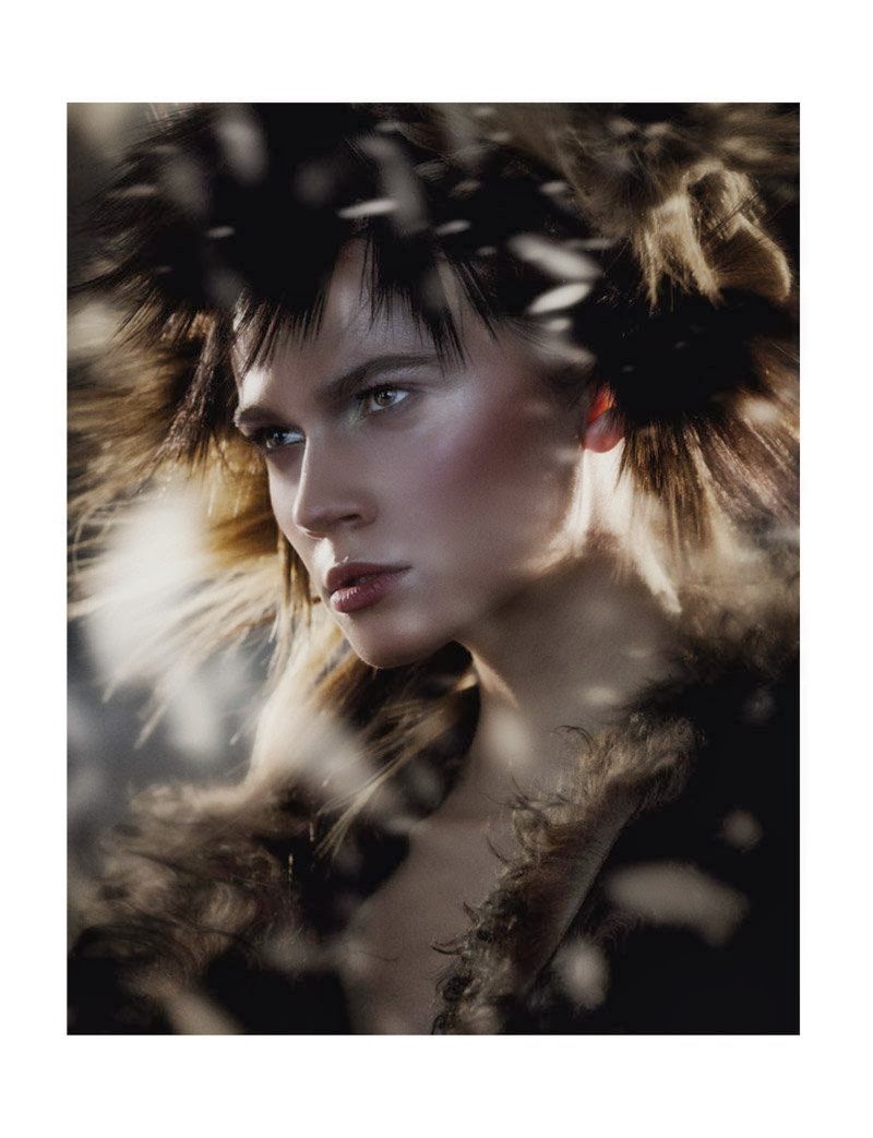 Nomadic-Huntress-Schon-Magazine-Winter-2013-009