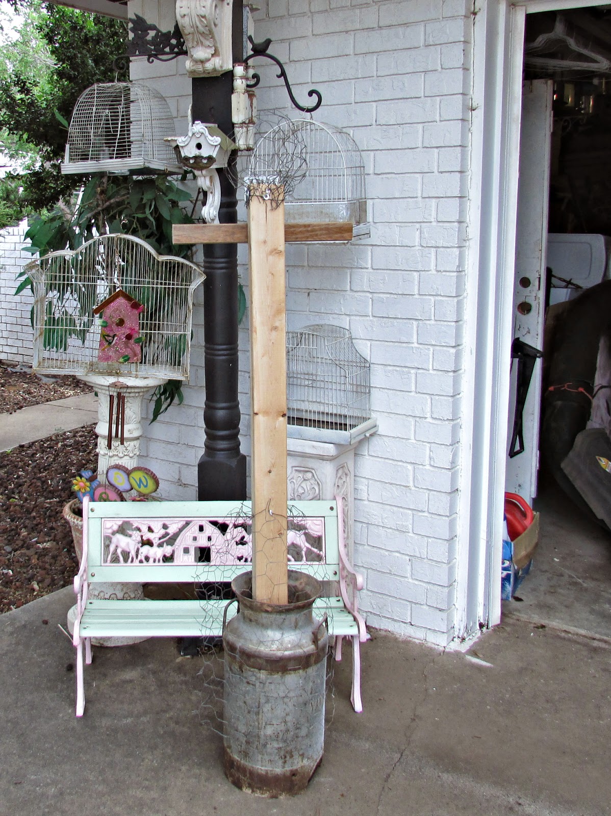 Penny's Vintage Home Memorial Day Yard Decor