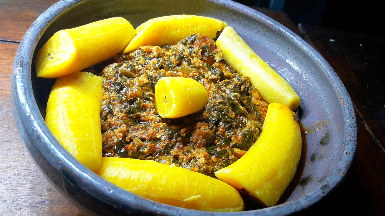 Ghana food How to prepare palava sauce or Nkontomire Stew video