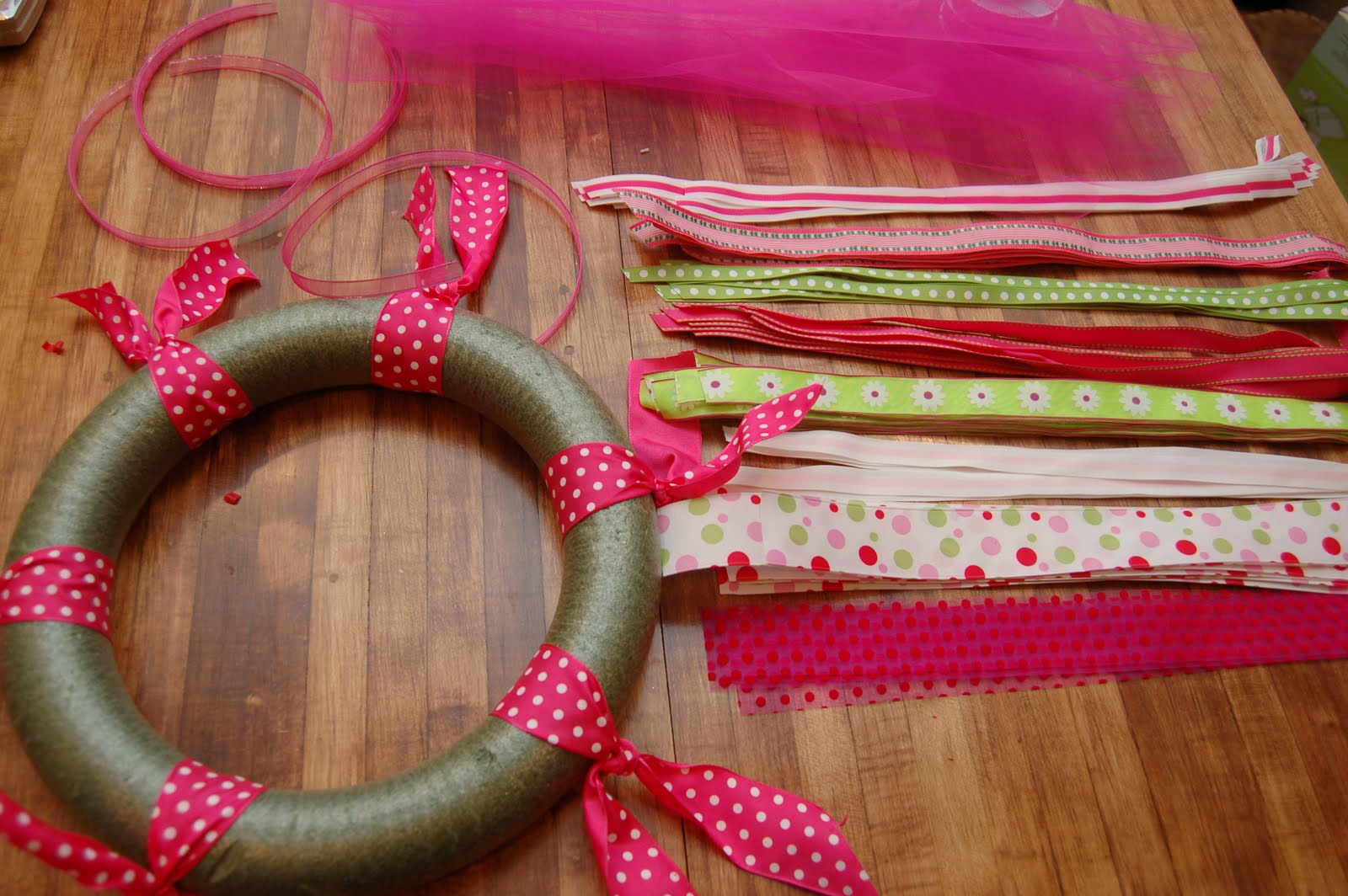 Maddyson's Lane Ribbon WreathDIY