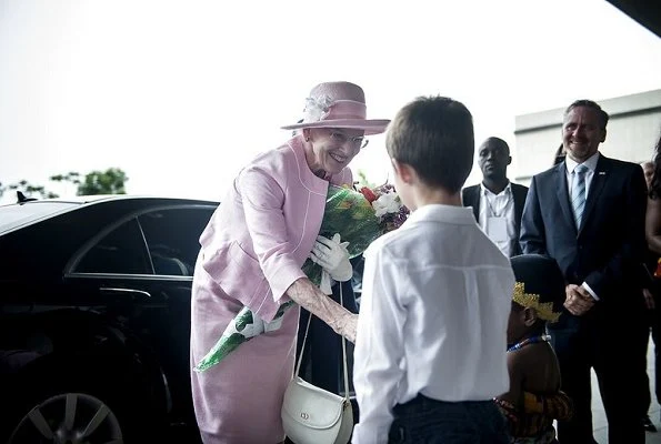 Queen Margrethe welcomed by President of Ghana, Nana Addo Dankwa Akufo-Addo at the Flagstaff House