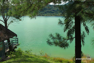 danau linow tomohon sulawesi utara
