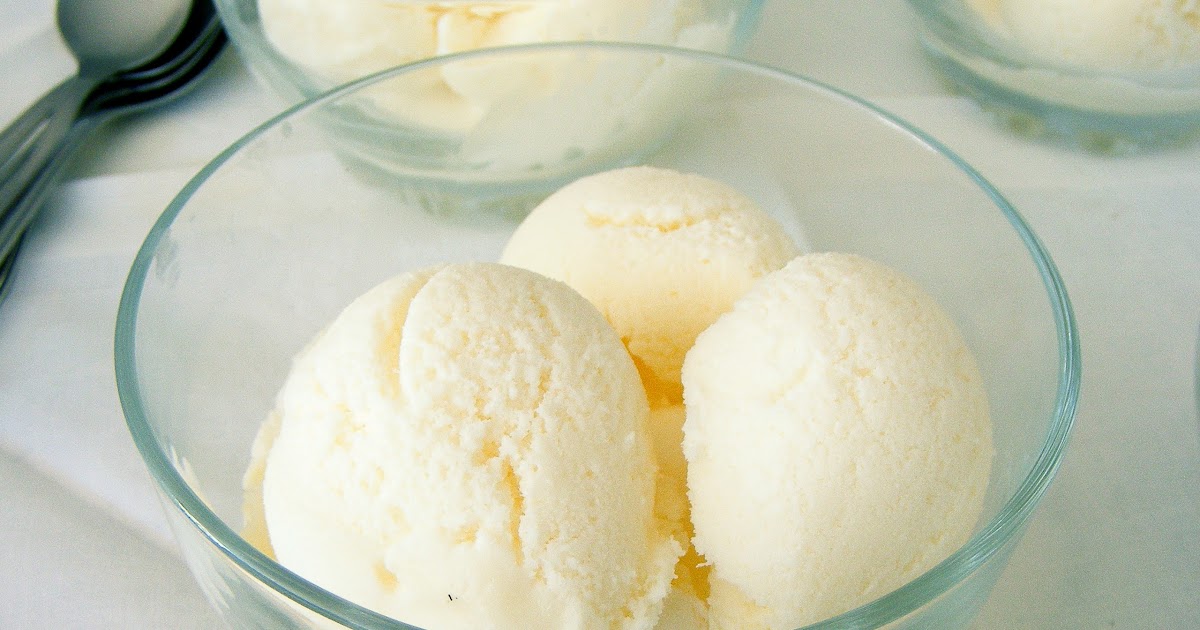 HELADO DE YOGURT GRIEGO Y LECHE CONDENSADA Cogollos de Agua