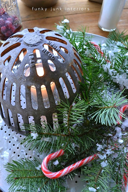 Learn how to create Christmas candle centrepieces out of old bakeware! Perfect for Christmas decorating or everyday! Click to view loads of candle ideas fully lit!