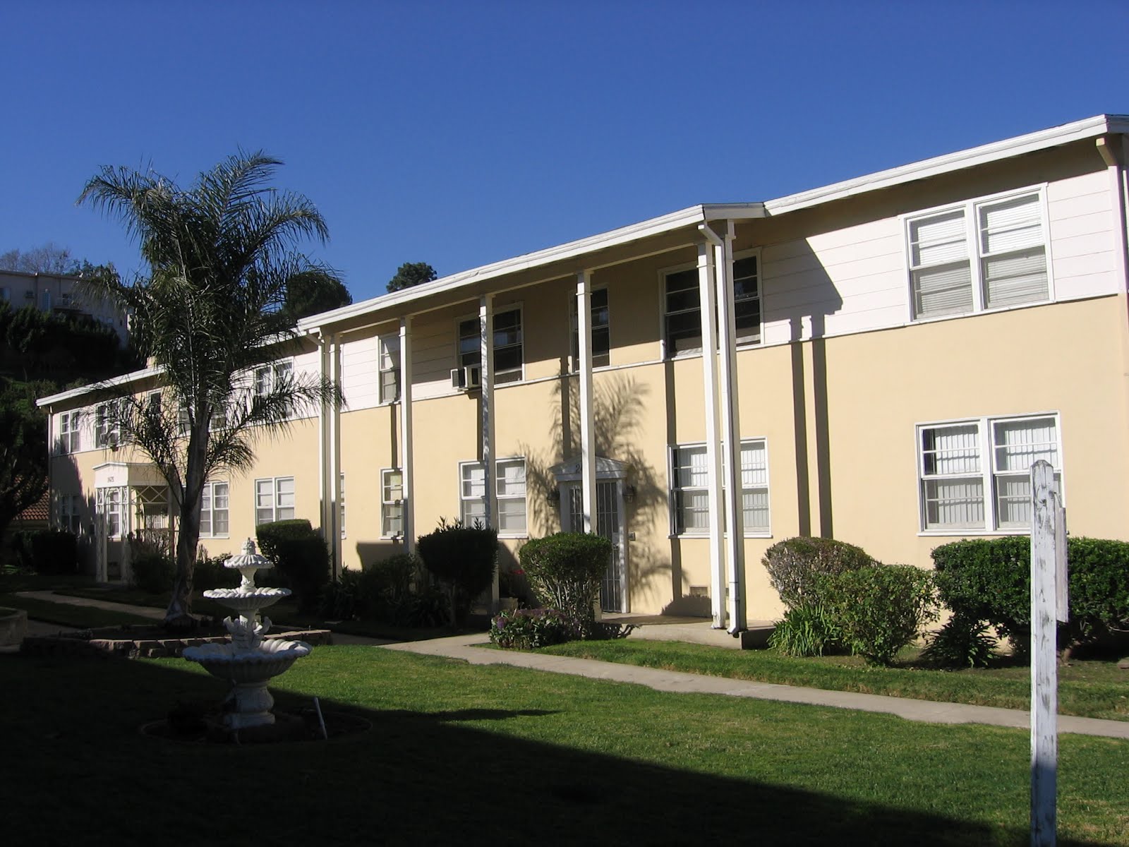 Silver Lake Garden Apartments