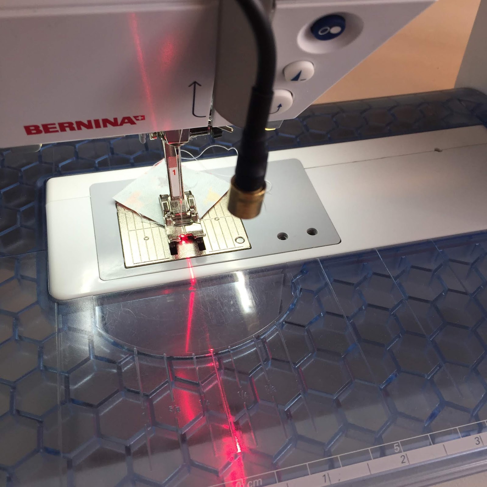 Quilting Mod Tool Thursday Vivilux Rechargeable Laser System
