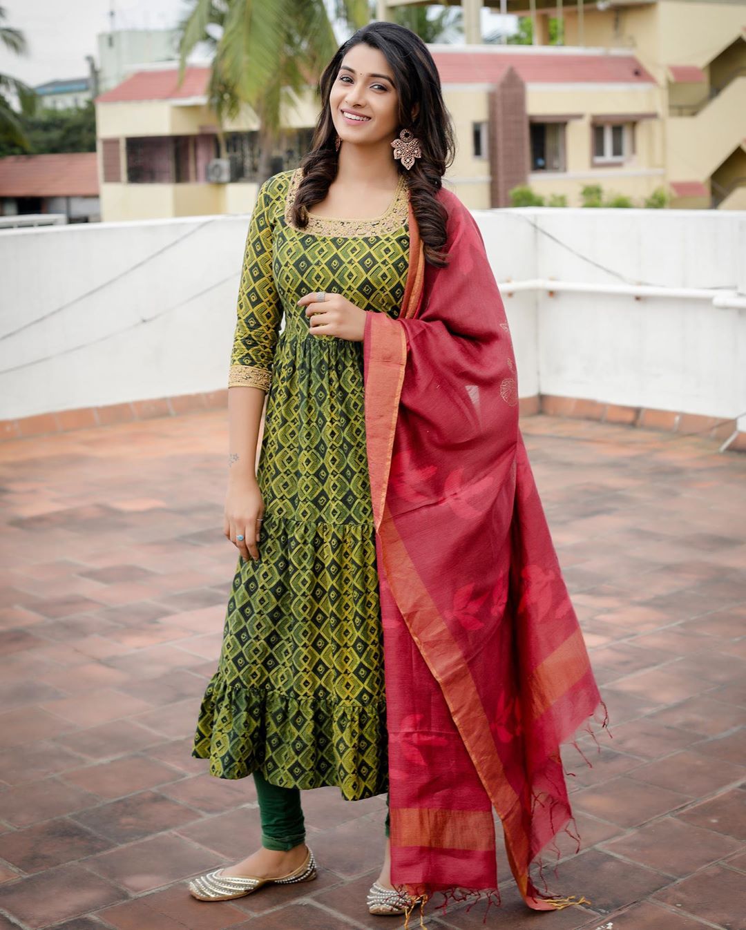 Actress Priya Bhavani Shankar Beautiful Photoshoot In Sudithar
