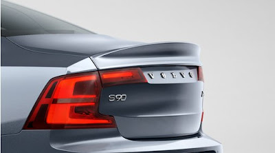 New Volvo S90 Sedan Taillight