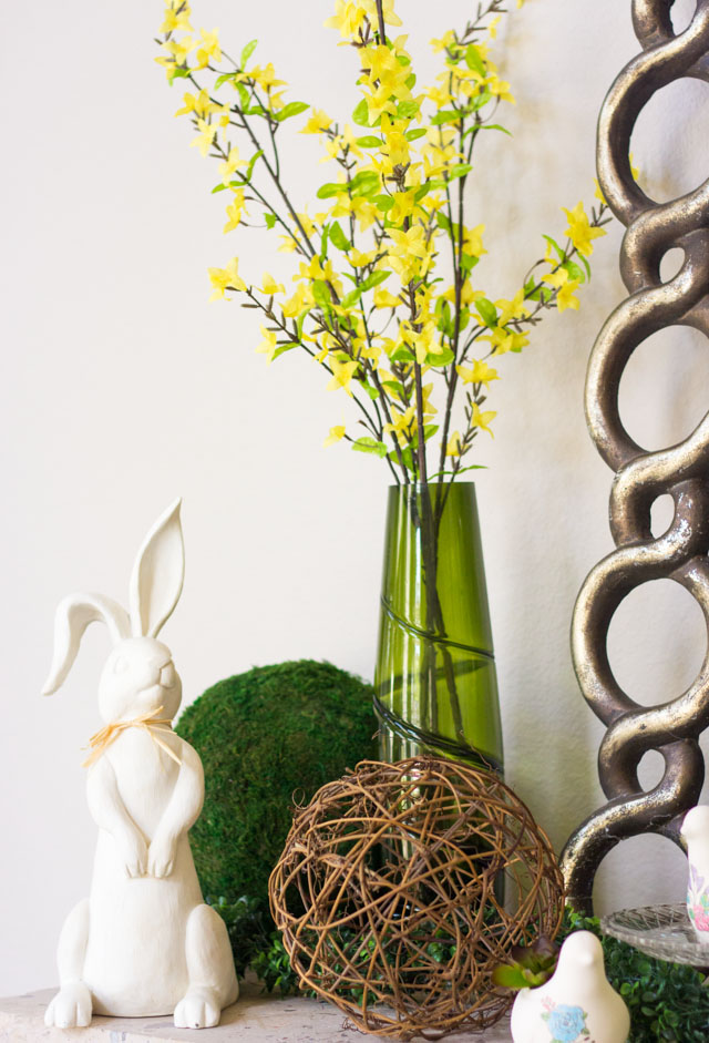 Love these spring mantel decor ideas! Love these spring mantel decor ideas!