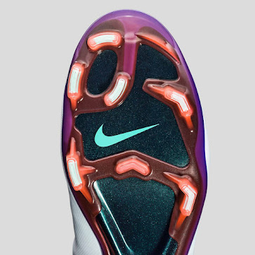 Blue Tint Nike Mercurial Vapor X 2016 Women's Boots Revealed - Footy ...