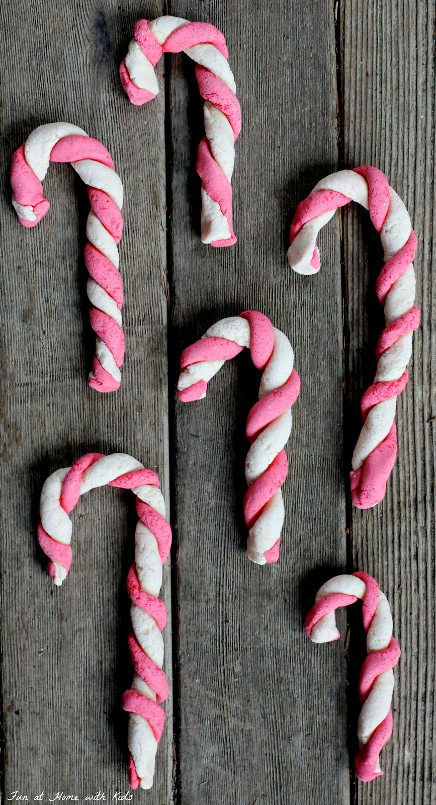Old Fashioned Candy Cane Ornaments - a great first ornament for toddlers to help make!  From Fun at Home with Kids