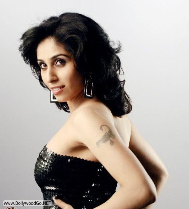 Neha bhasin sexy scorpian tattoo - (13) -  Neha Bhasin HOT BABE!! Hot pics!