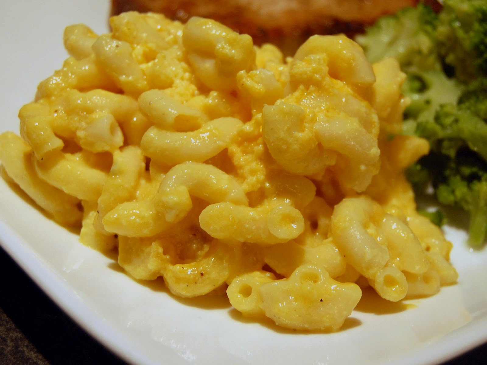 Cassie Craves Buttermilk Macaroni and Cheese