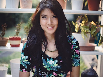 Biodata Penuh Penyanyi Cantik Elizabeth Tan