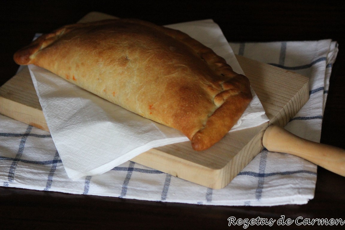 Calzone de aceitunas y atún