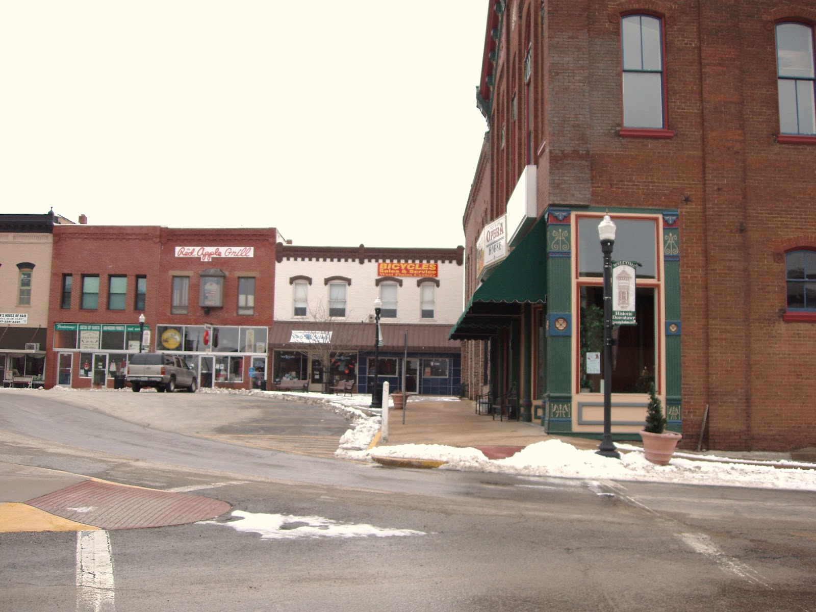 Sleeping Village Pottery: My home town... West Plains, Missouri