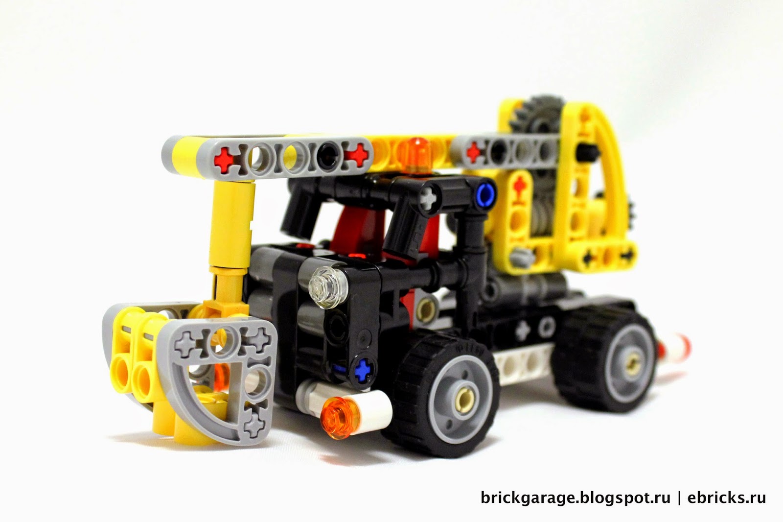 Первый Лего Техник блог: Обзор набора LEGO Technic 42031 Ремонтный автокран