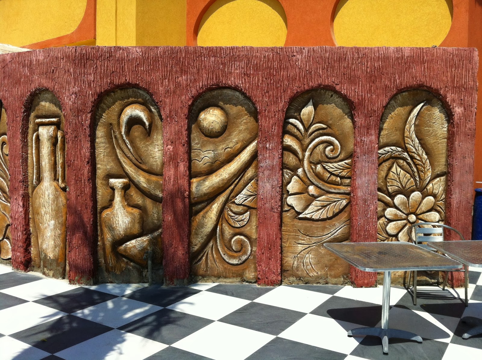 Carving walls: Wonderful carving