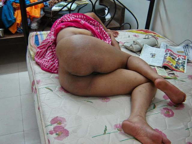 Aunty Wife Sleep Nude Gaand - Porn Photo