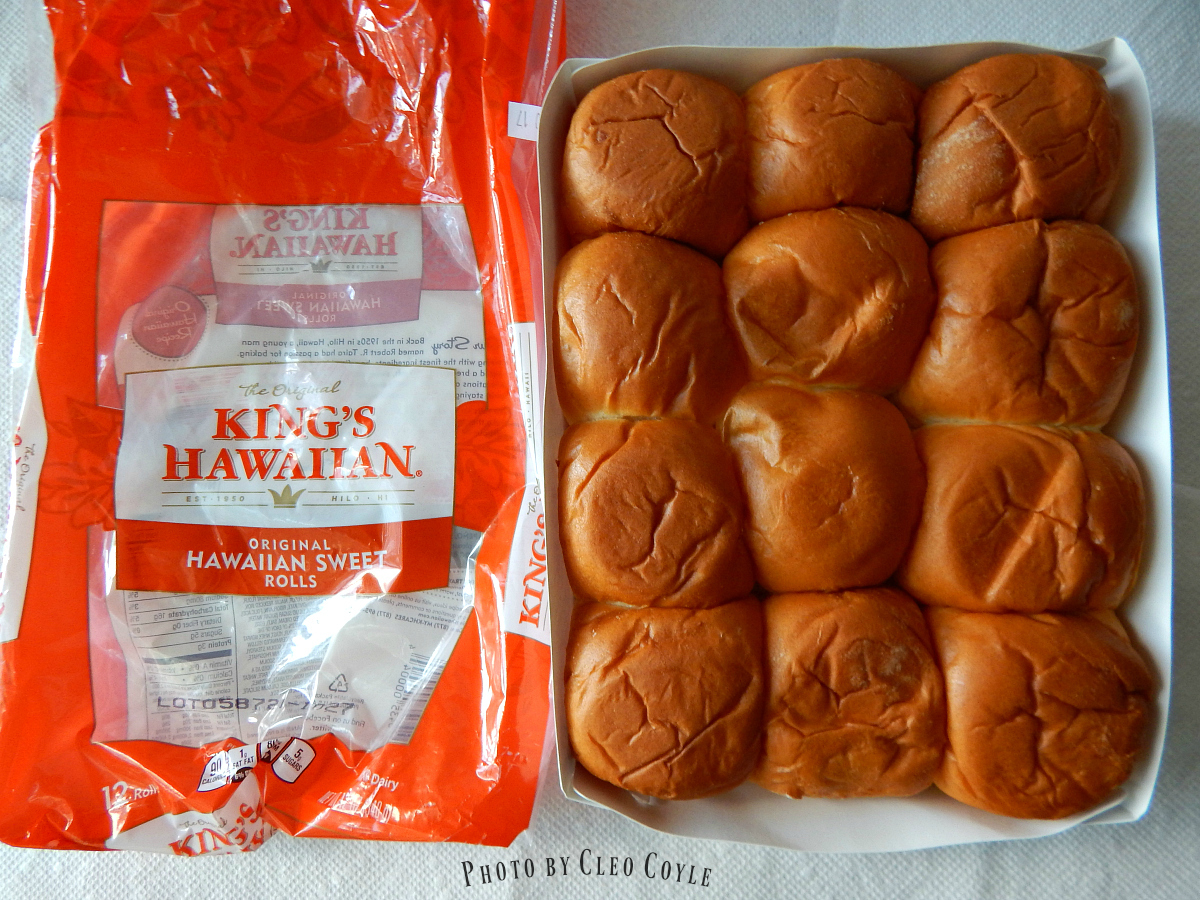 Mystery Lovers' Kitchen King's Hawaiian Mini Hot Dogs by Cleo Coyle