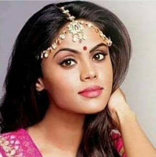 Karthika Nair hot, movies, actress, photos, age, images, date of birth, writer, until the lions, facebook, and thulasi nair, poet