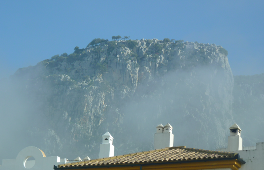 Ubrique en verde: Por las chimeneas