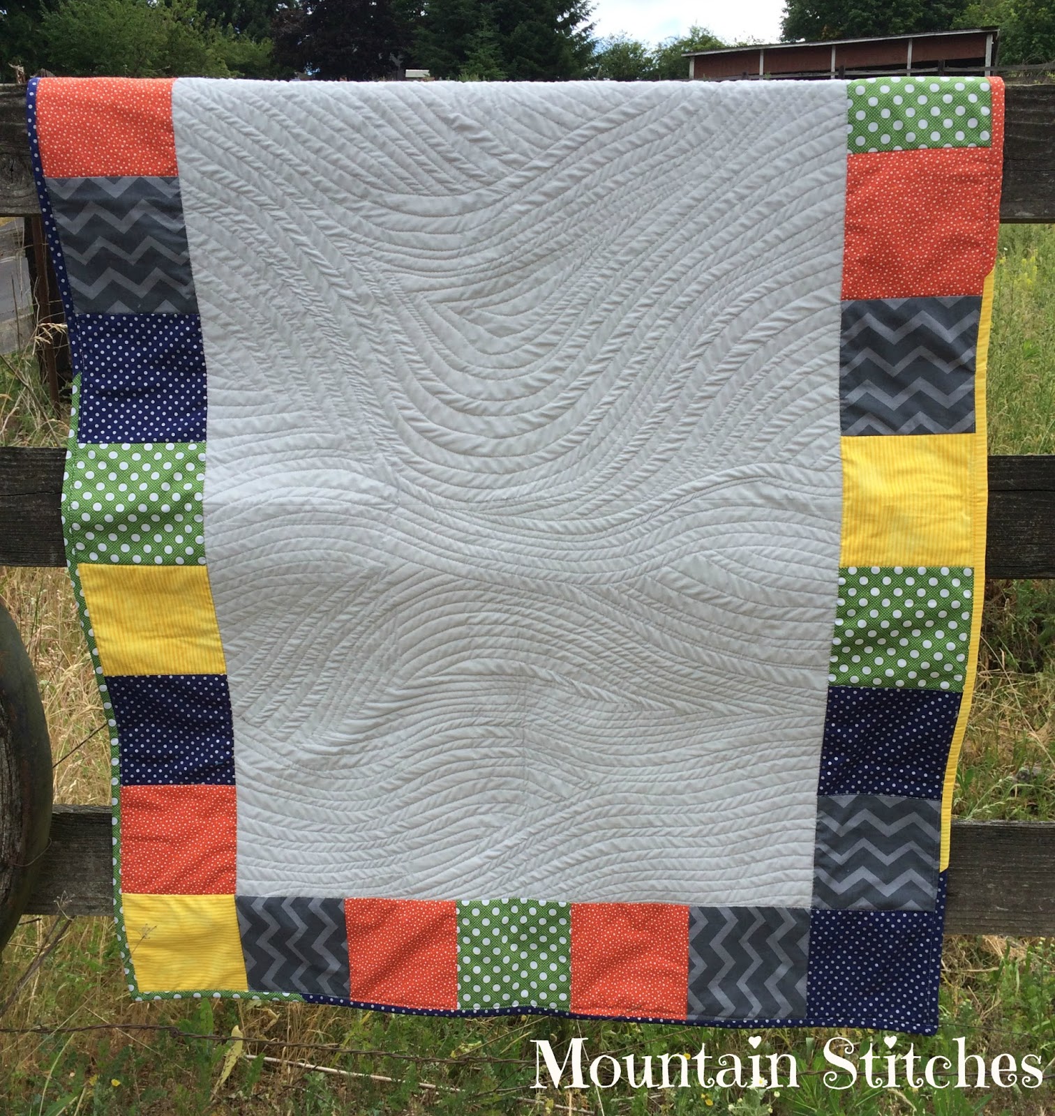 Mountain Stitches: Friday Finish -Wavy Line Quilt