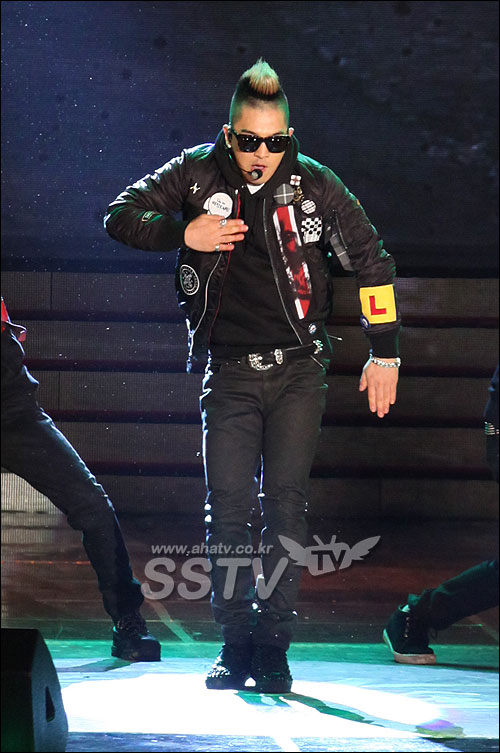 http://3.bp.blogspot.com/-Ki4-vW9ZiOI/Tspmz3NY-_I/AAAAAAAAMGA/pyhrRc2ytk8/s1600/taeyang_016.jpg